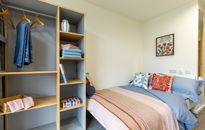 Classic En Suite, Bridge House, 180 Old Dumbarton Road, City Centre, Glasgow - Image 1